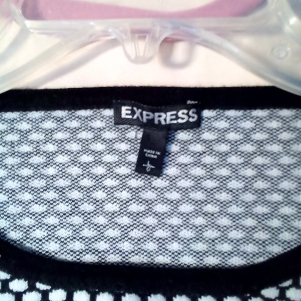 EXPRESS TOP.  Z13 - Picture 4 of 5